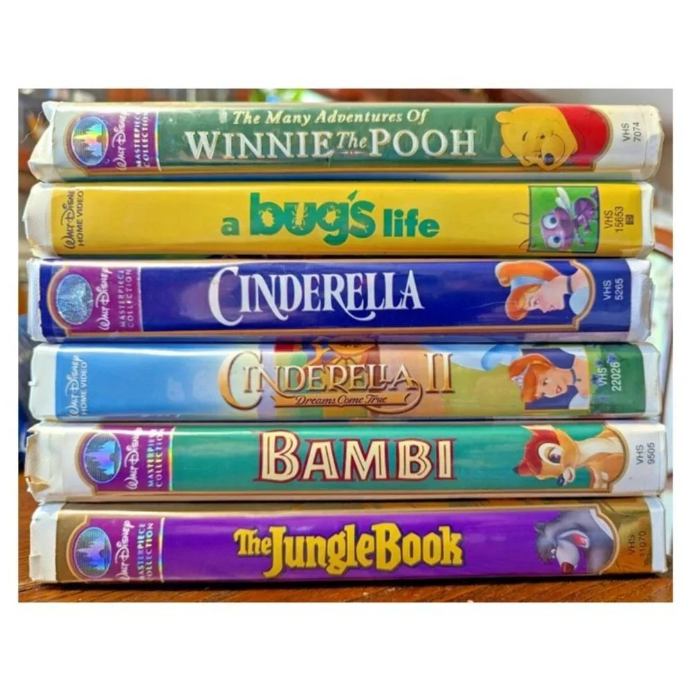 Walt Disney 6 VHS - Cinderella 1 & 2, Winnie the Pooh, Bambi, Jungle Book, Bugs